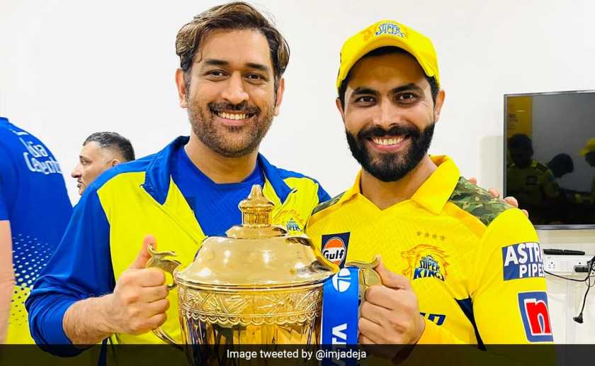 MS Dhoni with Ravindra Jadeja